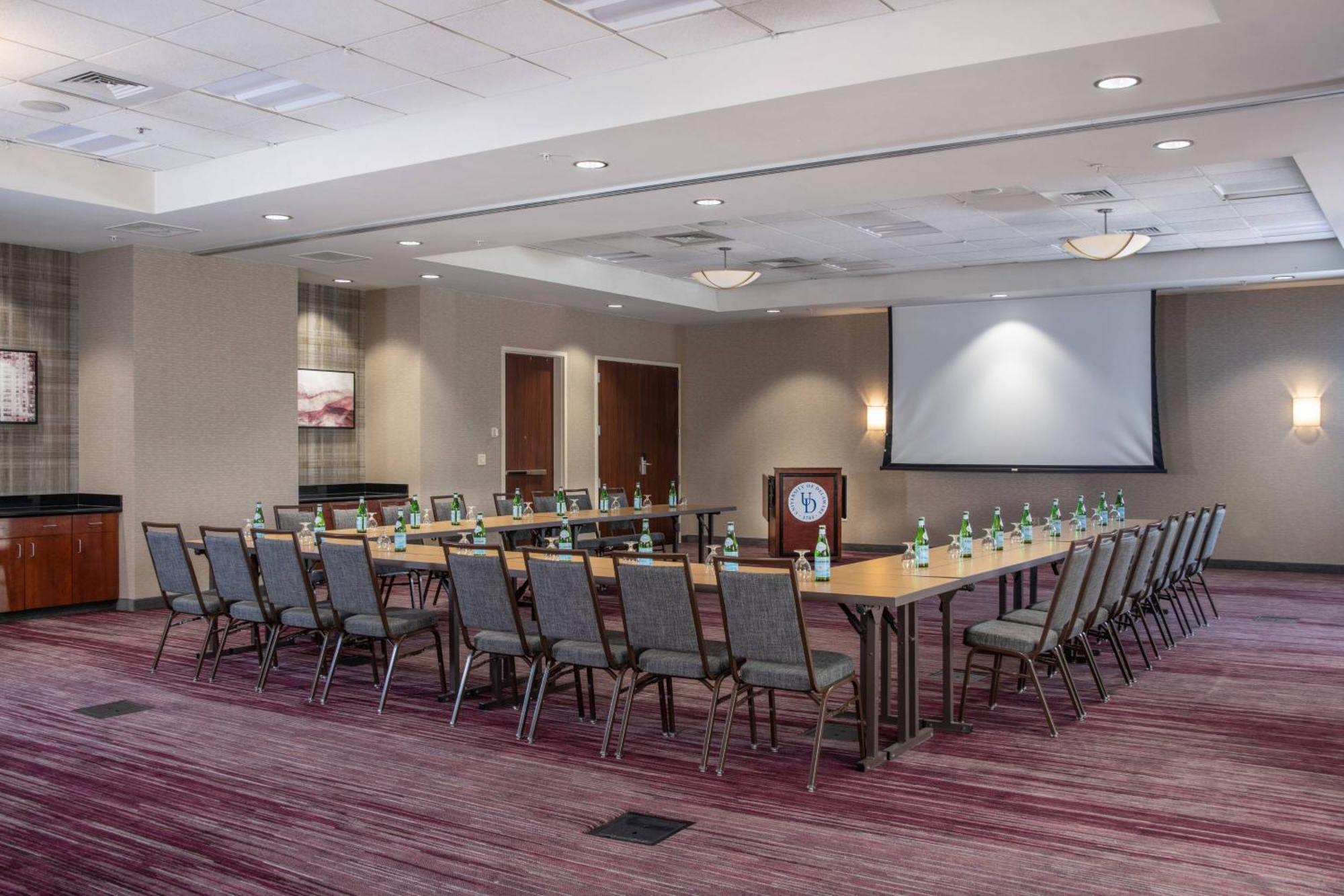 Courtyard By Marriott Newark-University Of Delaware Екстер'єр фото