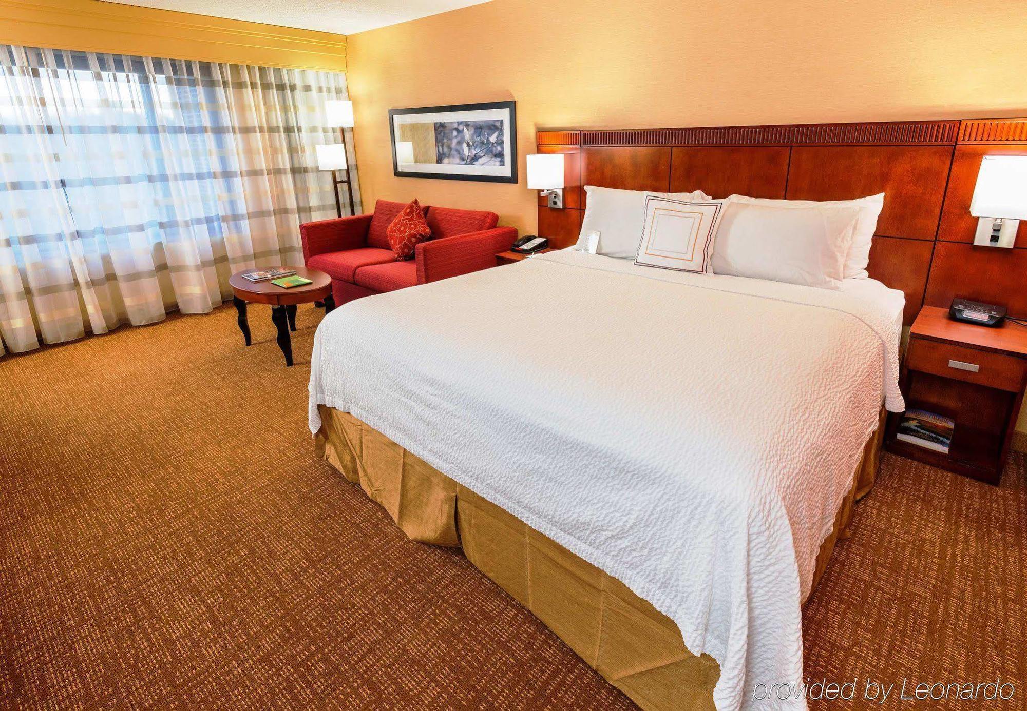 Courtyard By Marriott Newark-University Of Delaware Екстер'єр фото