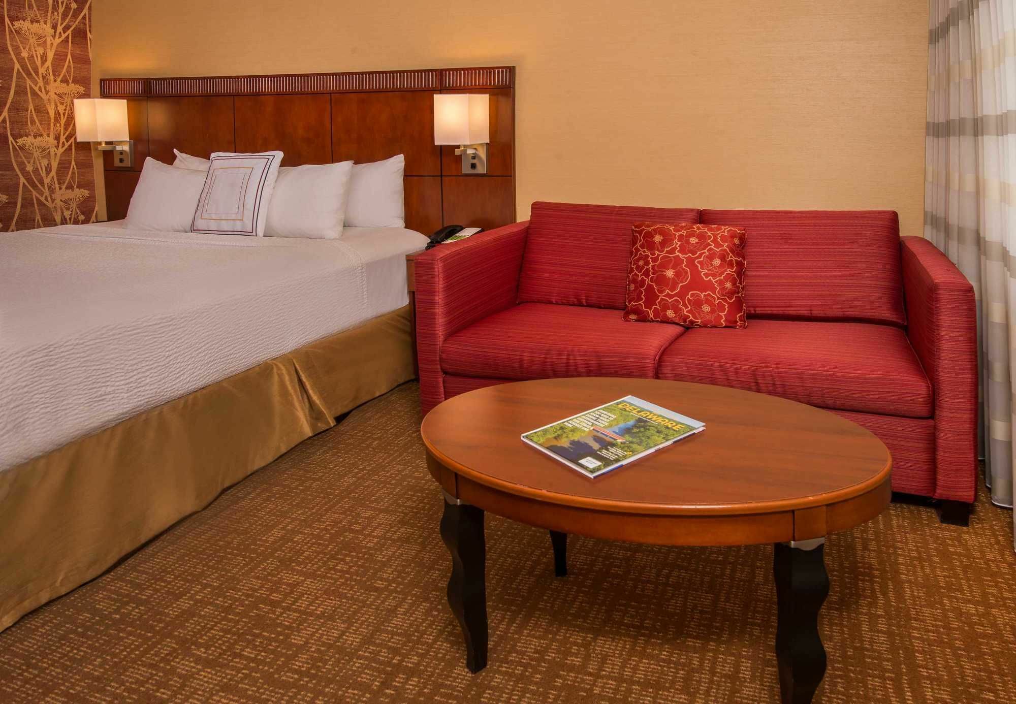 Courtyard By Marriott Newark-University Of Delaware Екстер'єр фото